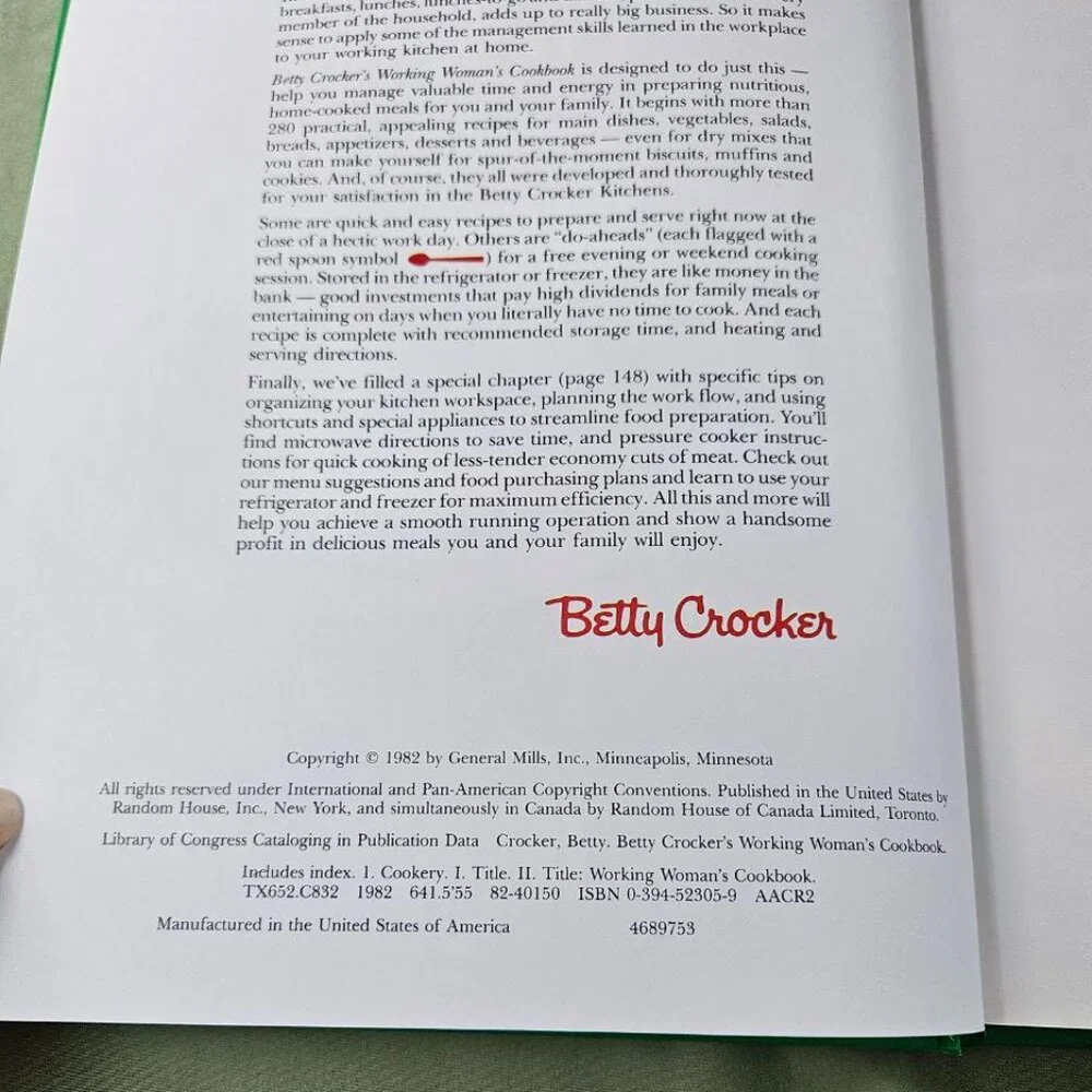Betty Crocker's Working Woman's Cookbook Hardcover - Delicious Dinner Recipes - Picture 2 of 11